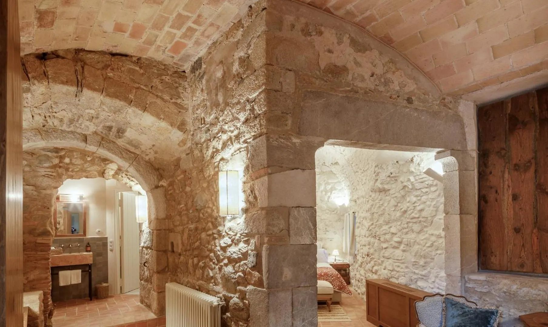 Hotel Castell De Vallgornera ペレラダ