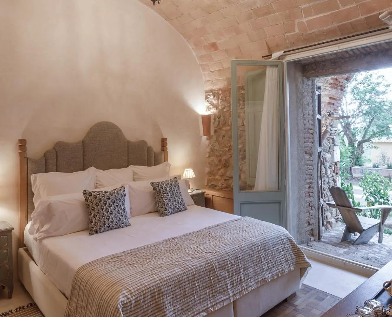 Hotel Castell De Vallgornera ペレラダ