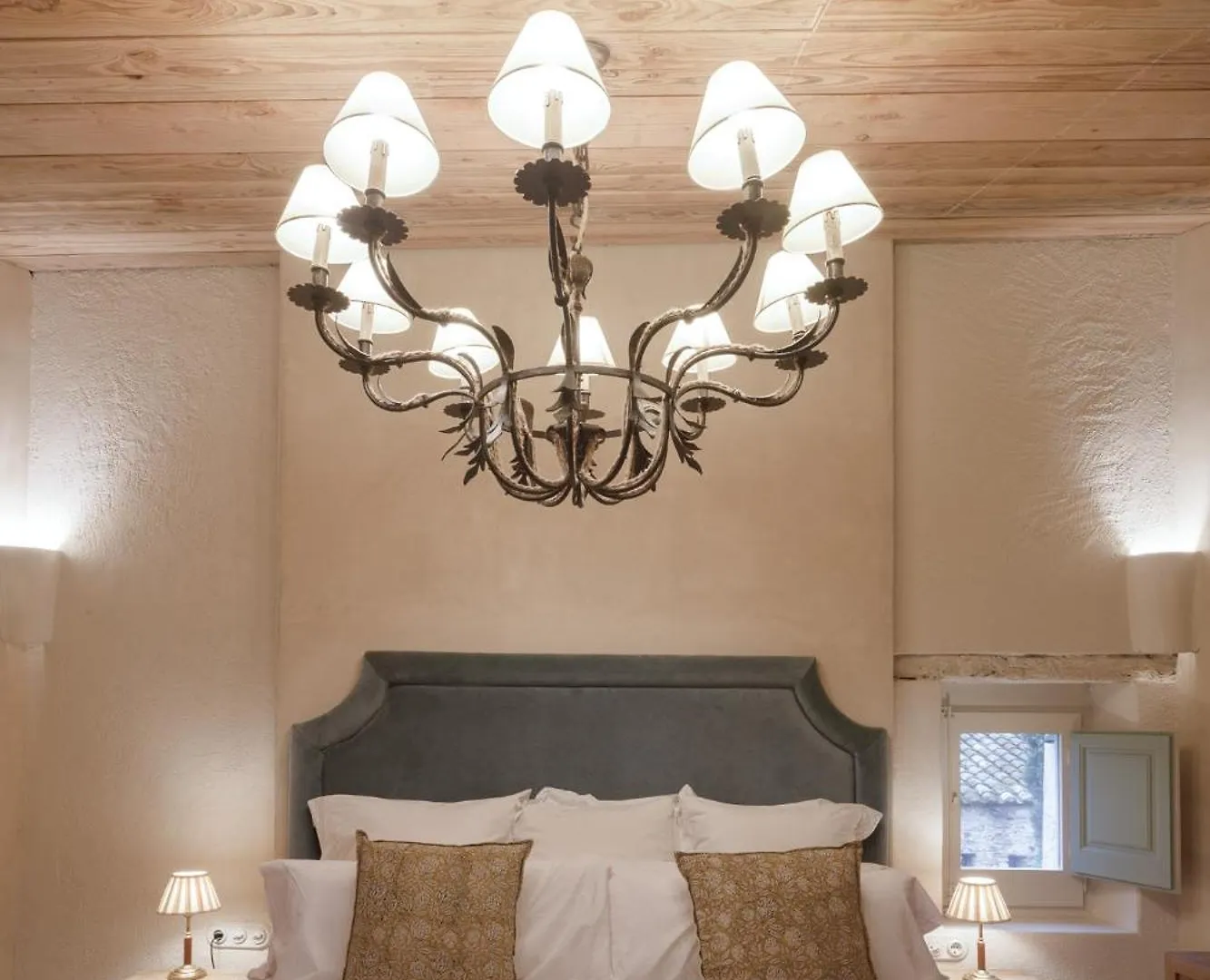 Hotel Castell De Vallgornera ペレラダ