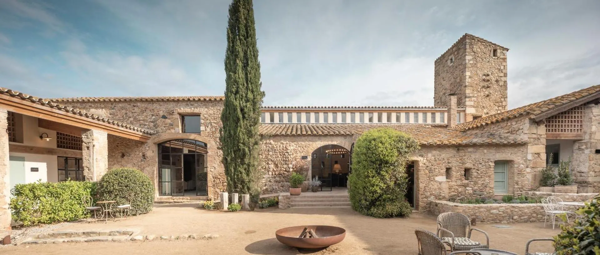Hotel Castell De Vallgornera ペレラダ