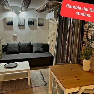 futura-casa-lola.topbarcelonahotels.com/